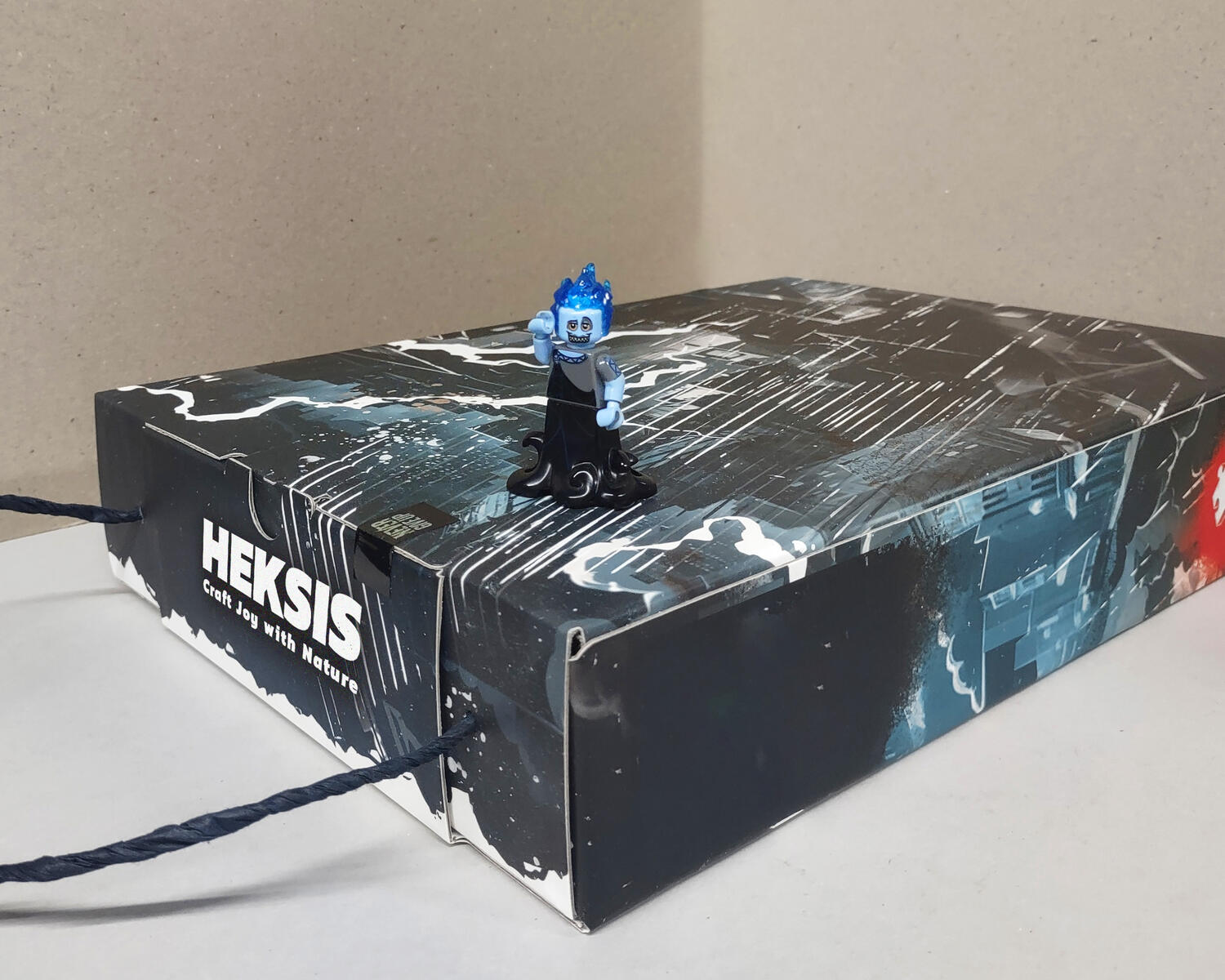 Packaging Paper handle